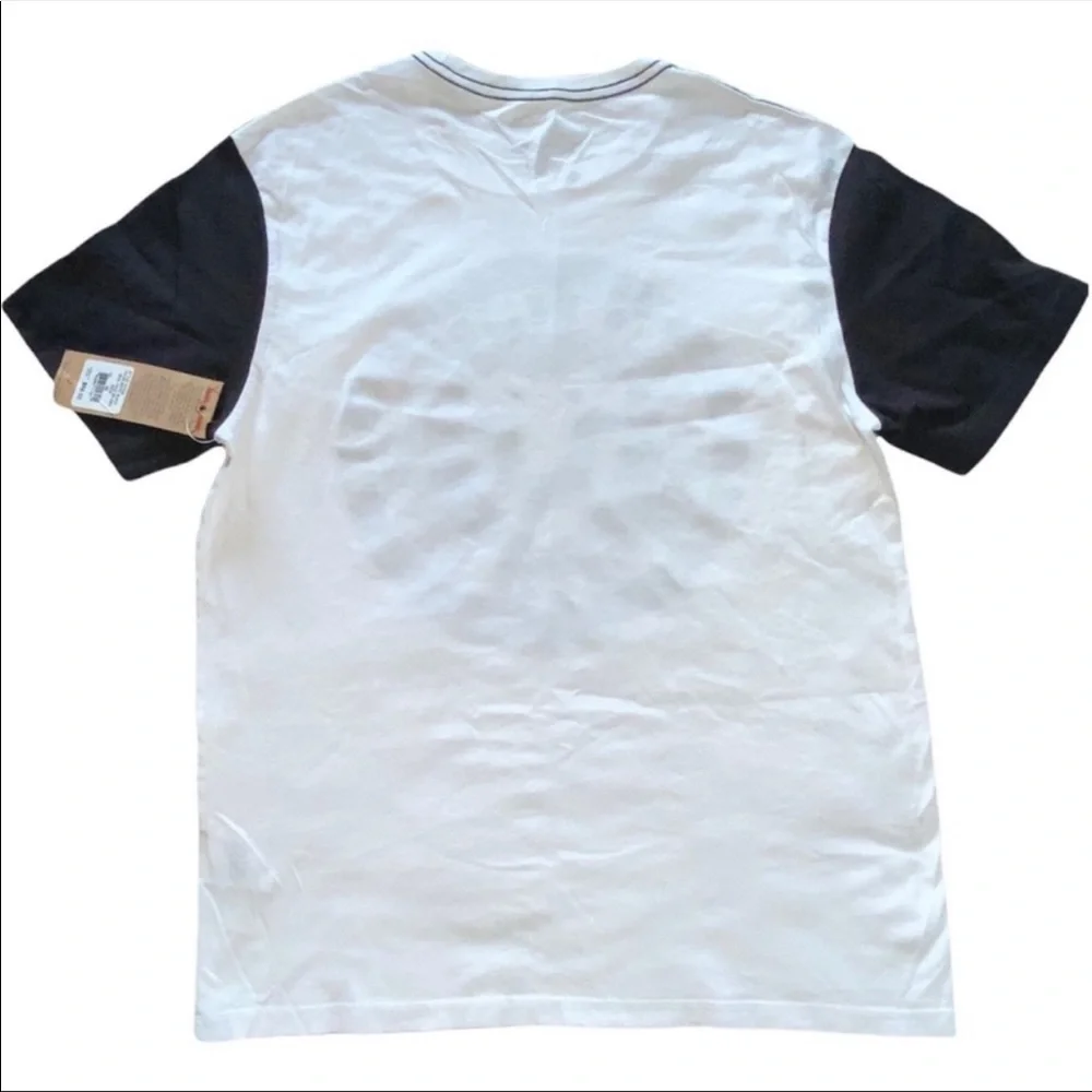 🥷🏿TRUE RELIGION T-SHIRT!!!